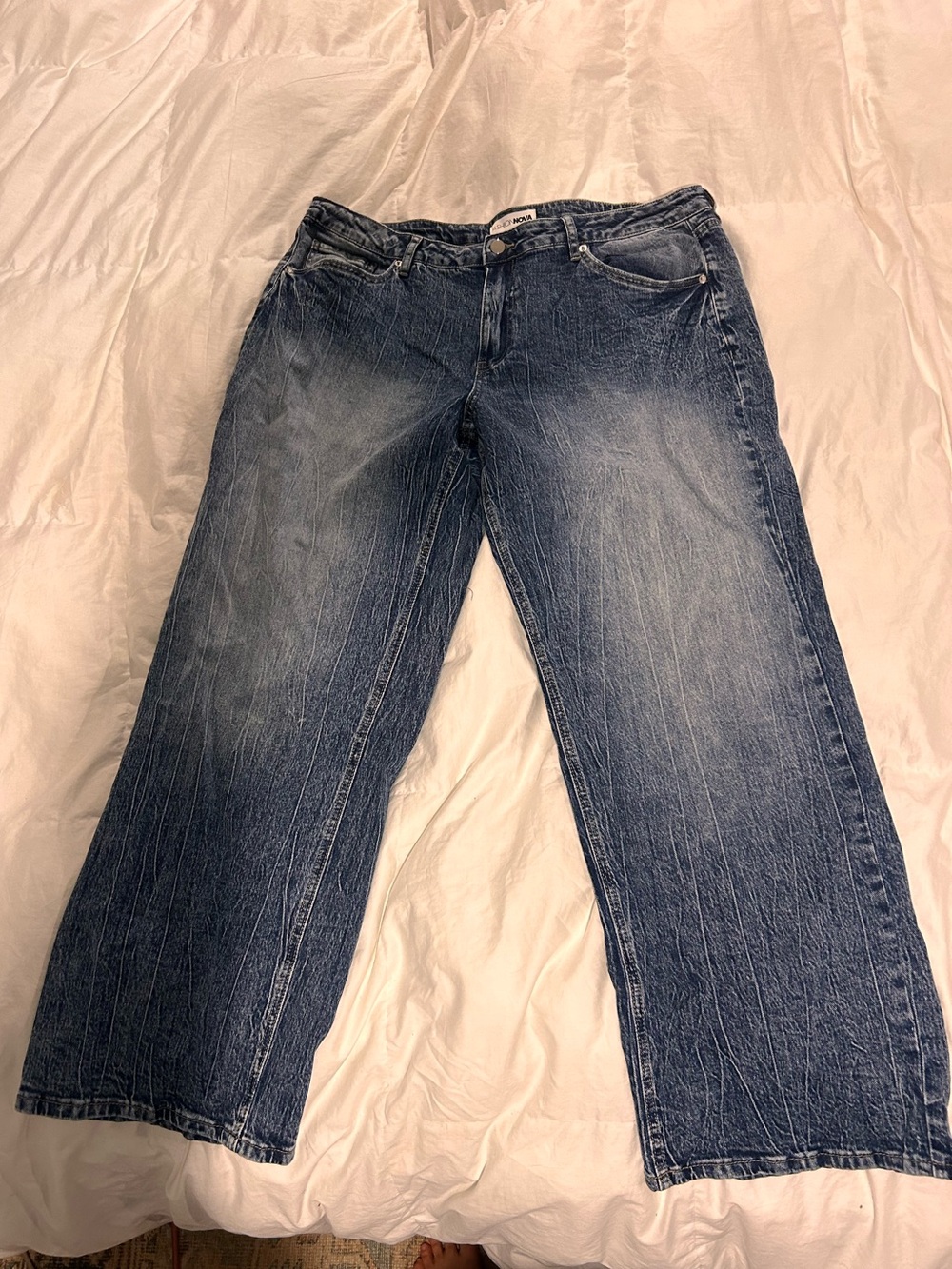 NWT Fashion Nova Women's Relaxed Blue Washed Jeans
